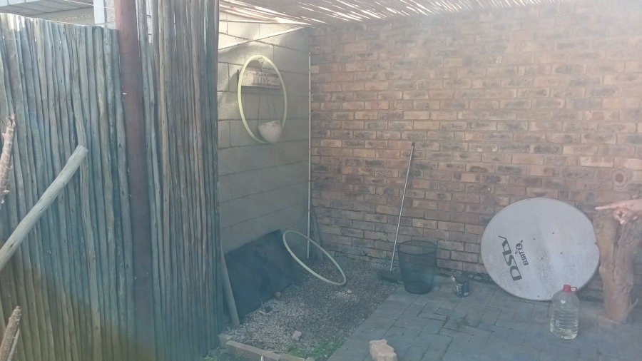 To Let 1 Bedroom Property for Rent in Walmer Eastern Cape